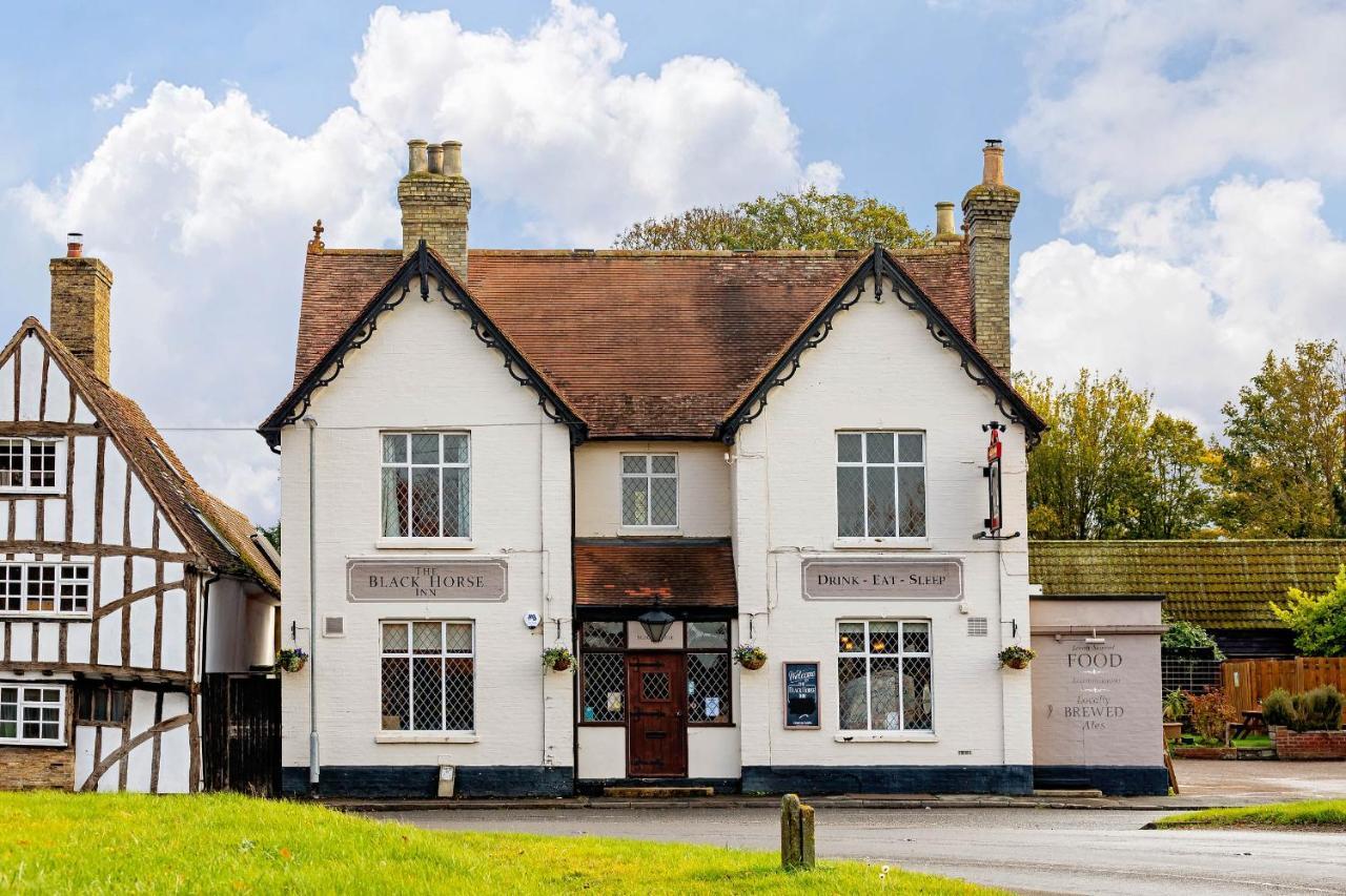 The Black Horse Swaffham Bulbeck Exteriér fotografie