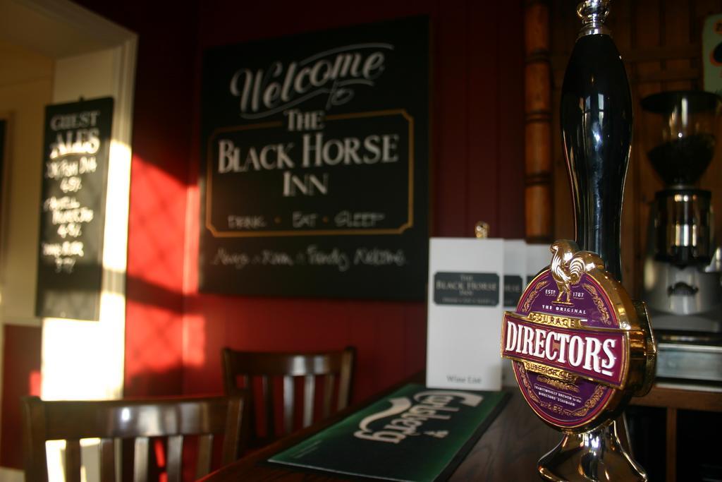 The Black Horse Swaffham Bulbeck Exteriér fotografie